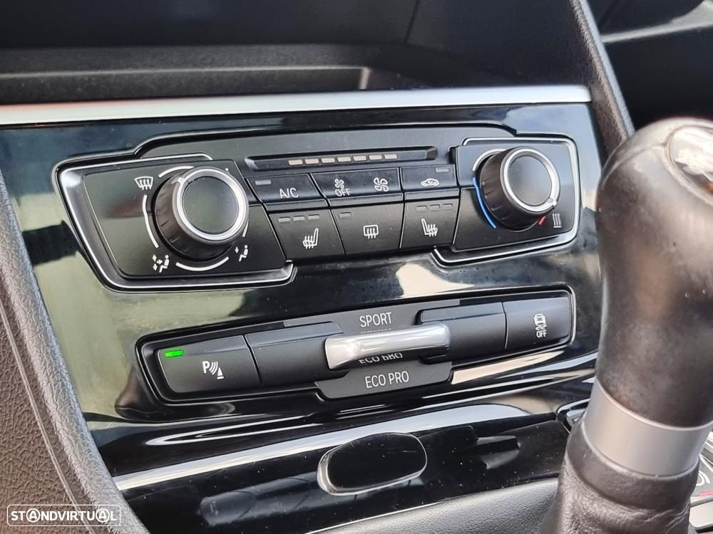 BMW 216 Active Tourer d Corporate Edition - 32