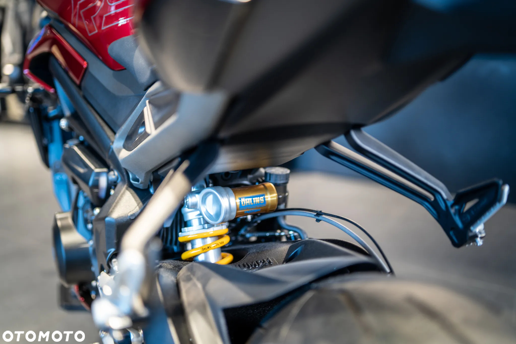 Triumph Street Triple - 13