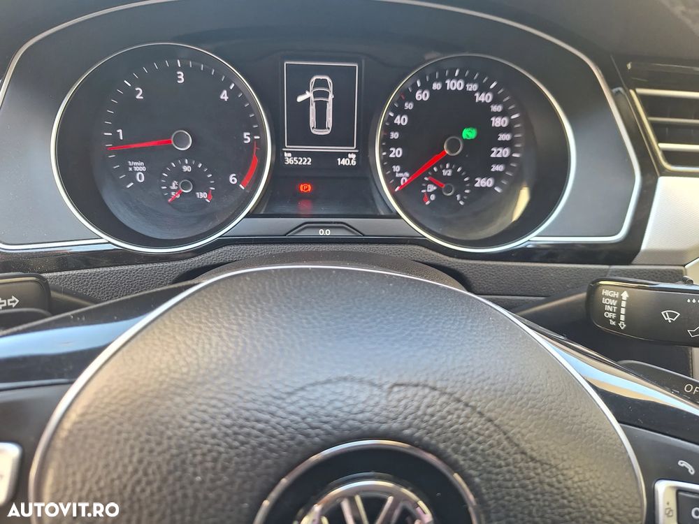 Volkswagen Passat 2.0 TDI DSG (BlueMotion Technology) Comfortline - 8