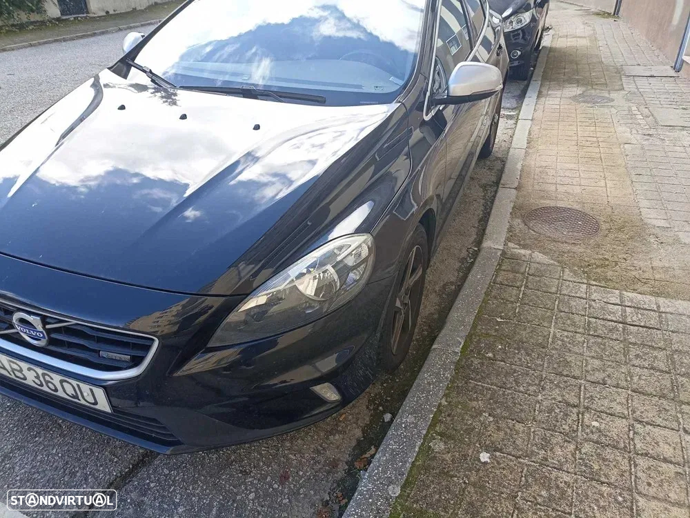 Volvo V40 2.0 D4 R-Design - 3