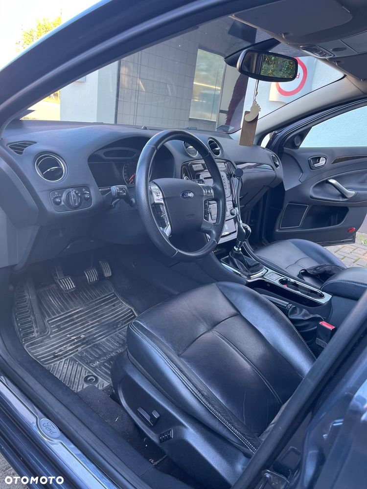 Ford Mondeo 2.0 TDCi Ghia - 8