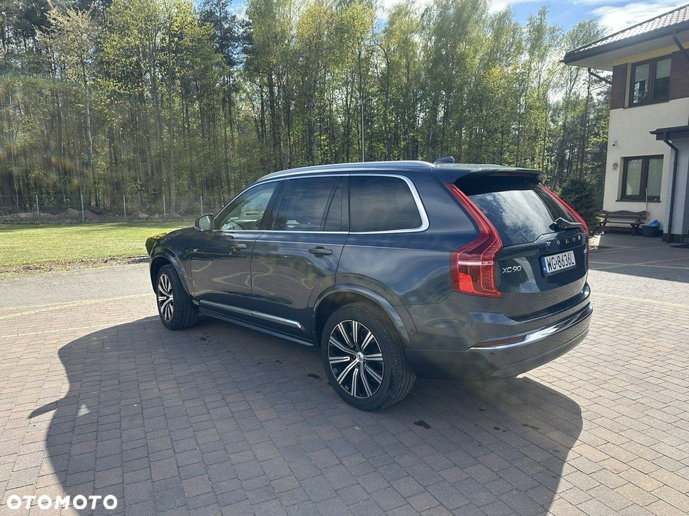 Volvo XC 90 - 9