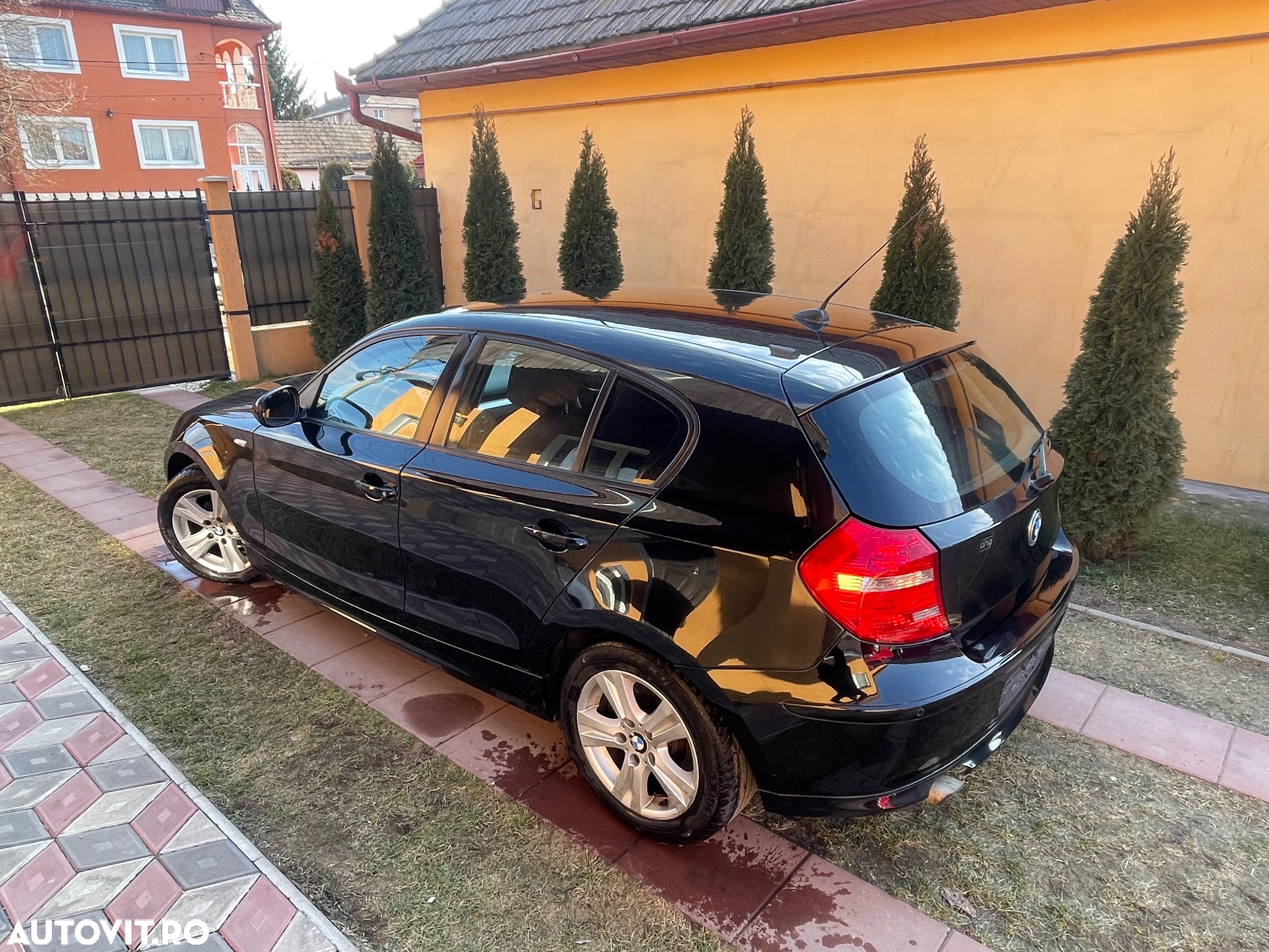 BMW Seria 1 118d DPF - 16