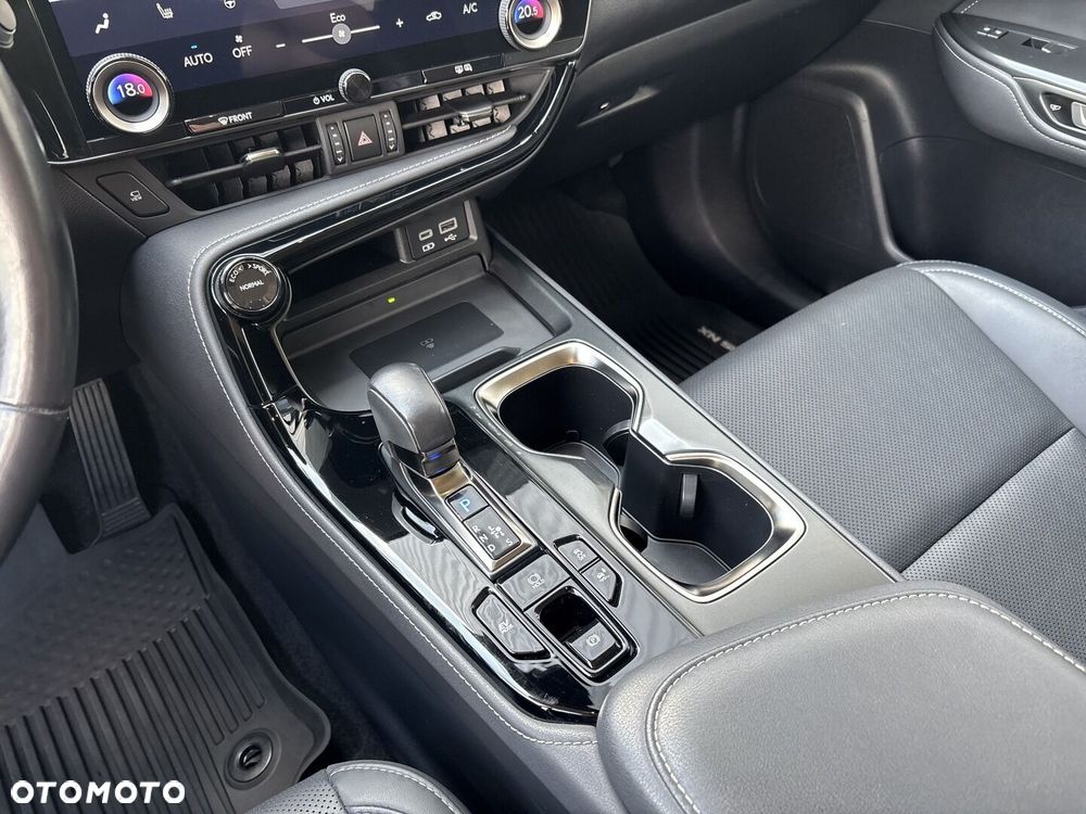 Lexus NX - 22