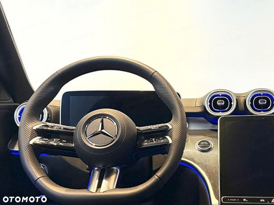 Mercedes-Benz Klasa C 180 mHEV AMG - 9