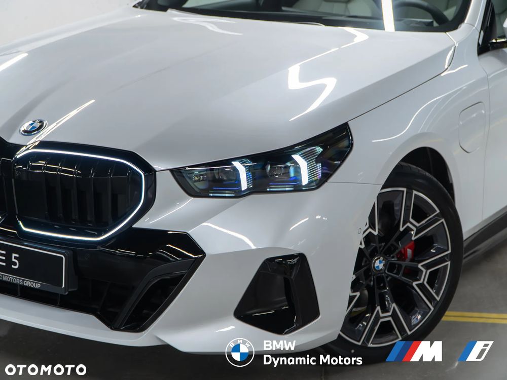 BMW Seria 5 530e xDrive PHEV M Sport - 8