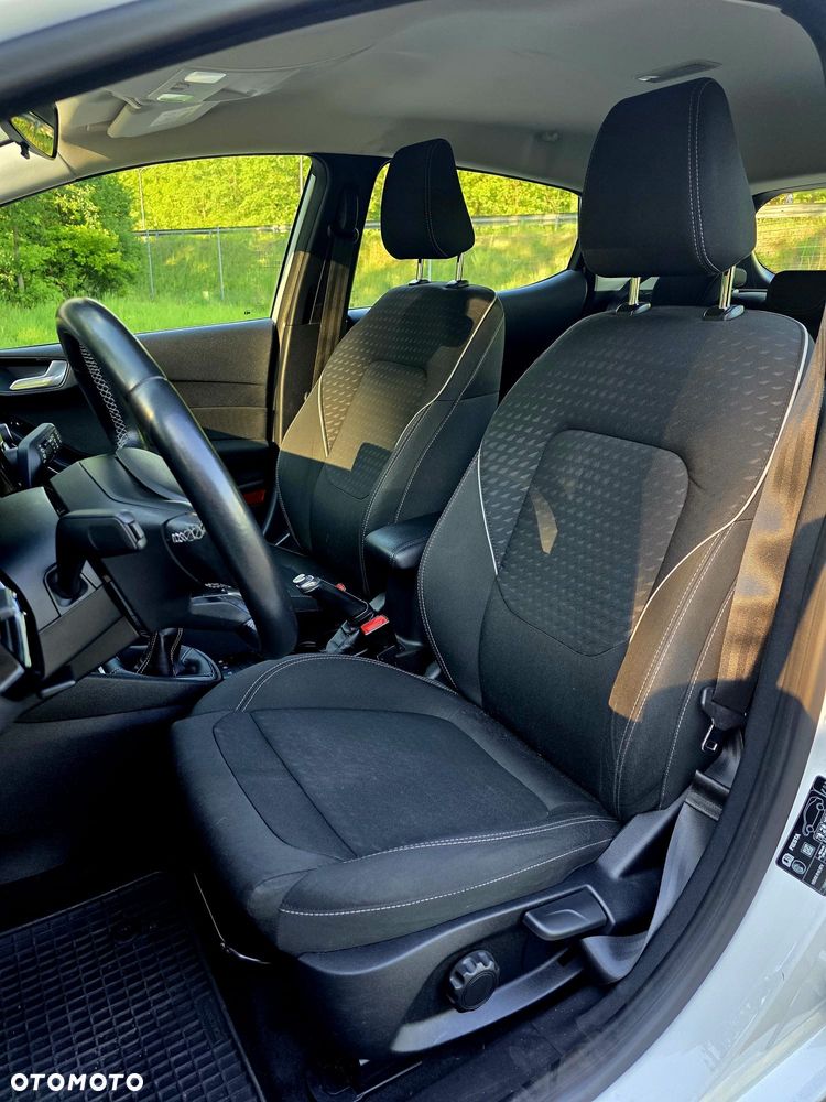 Ford Fiesta 1.1 Titanium - 23
