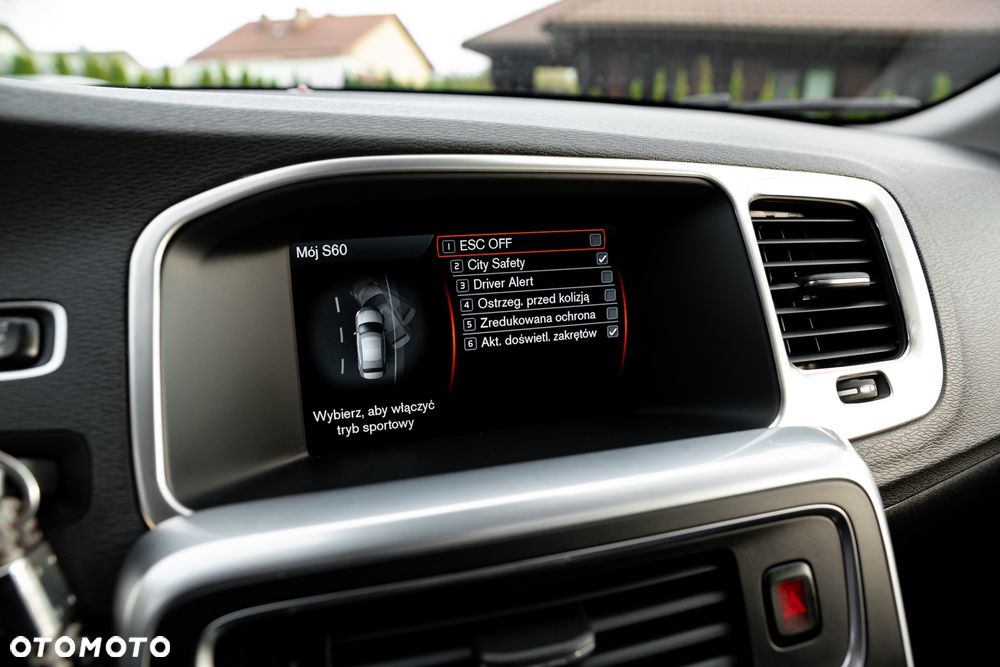 Volvo S60 D5 AWD Geartronic RDesign - 38