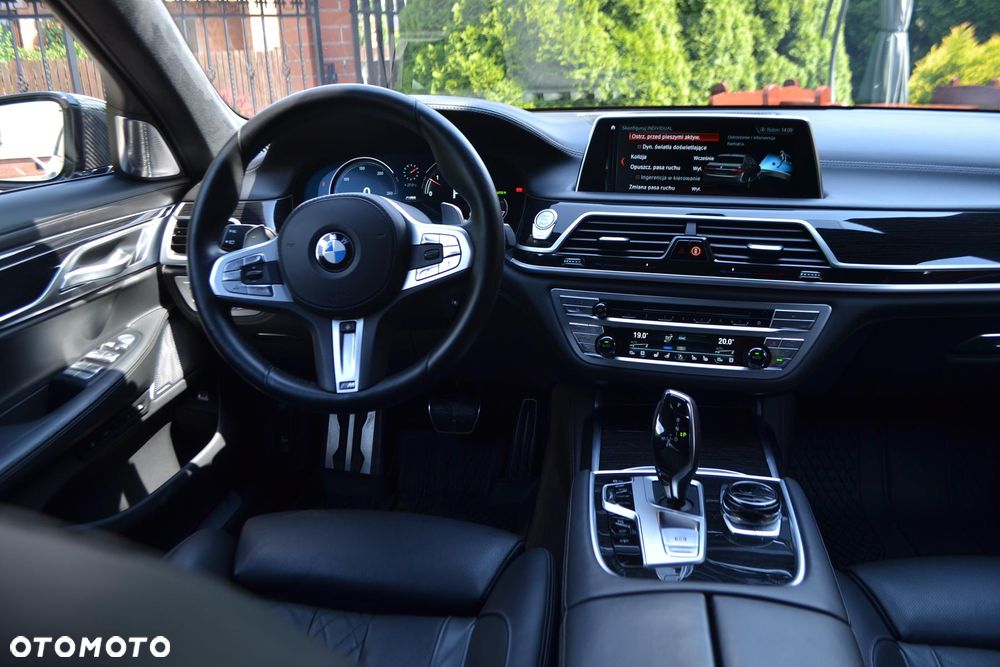 BMW Seria 7 750d xDrive sport - 32