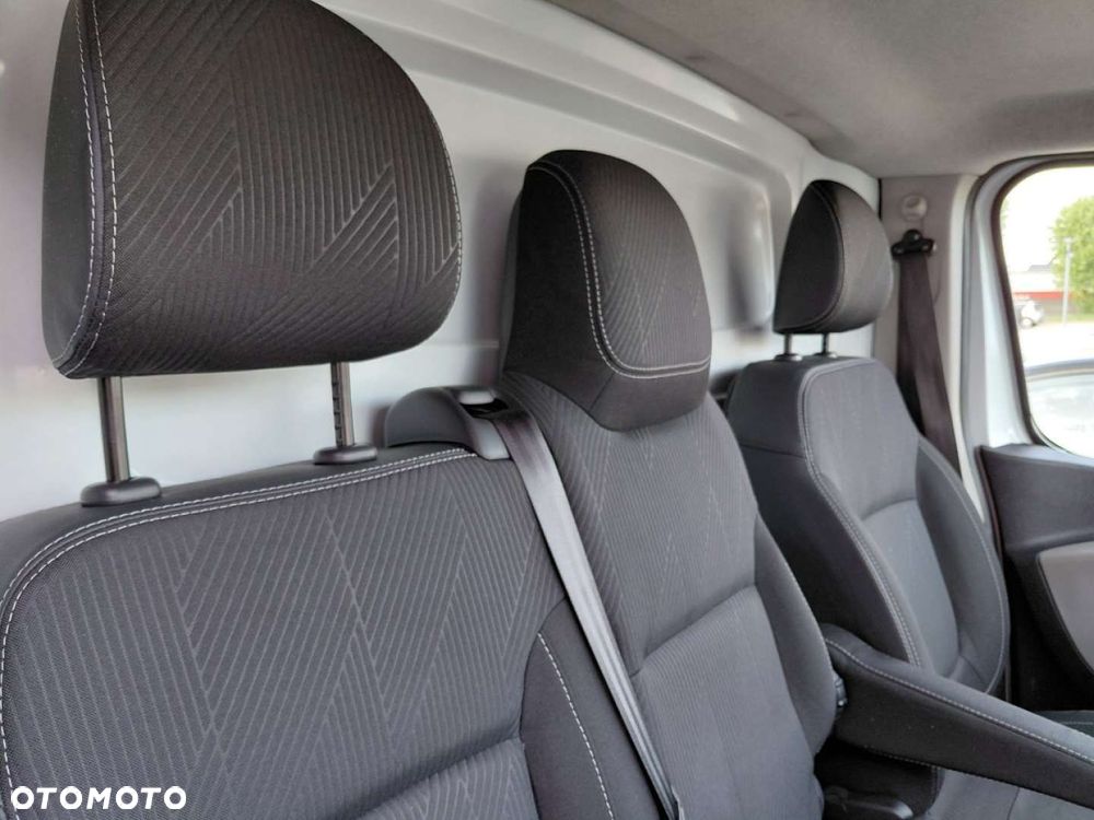 Renault TRAFIC - 16