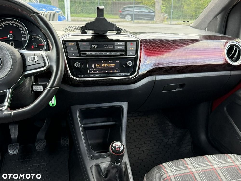 Volkswagen up! 1.0 TSI GTI - 23