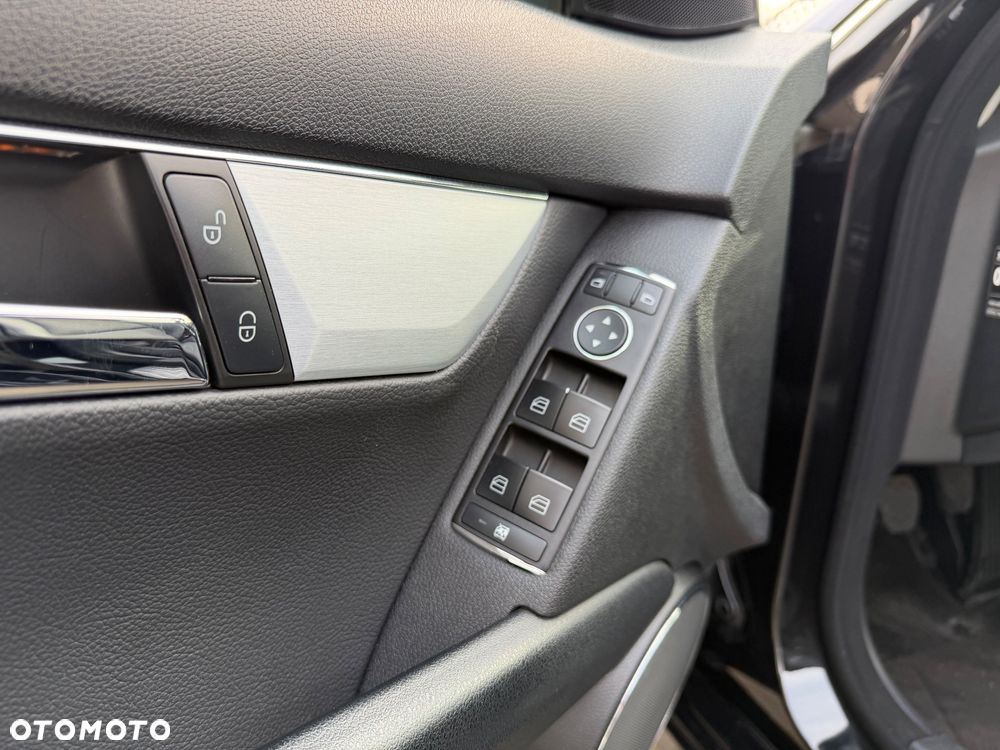 Mercedes-Benz Klasa C 180 Kompressor - 18