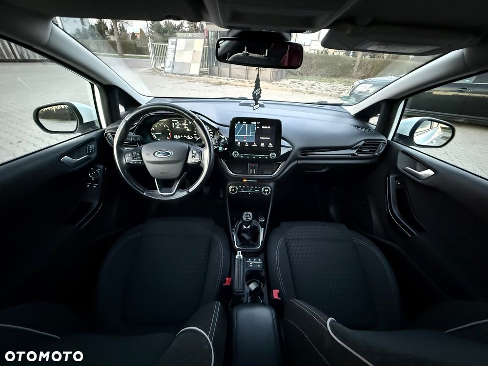 Ford Fiesta 1.0 EcoBoost S&S TITANIUM - 13