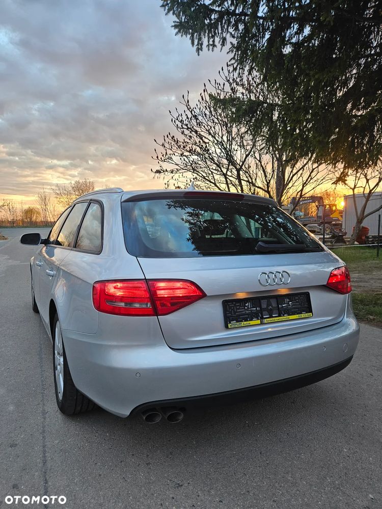 Audi A4 Avant 2.0 TDI DPF Ambition - 9