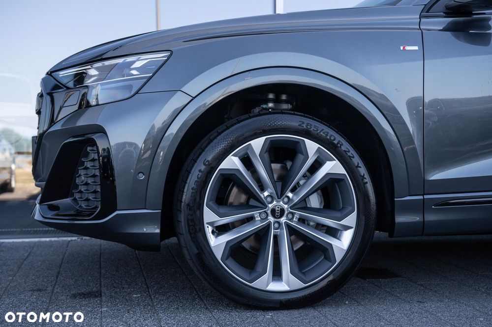 Audi Q8 - 7
