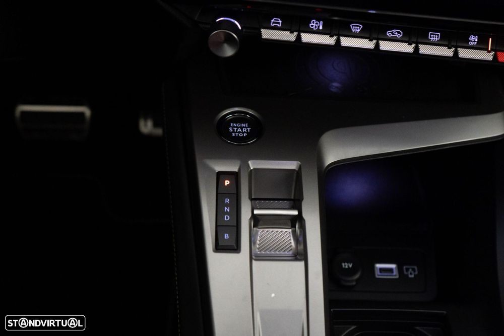 Peugeot 408 1.6 Hybrid GT e-EAT8 - 28