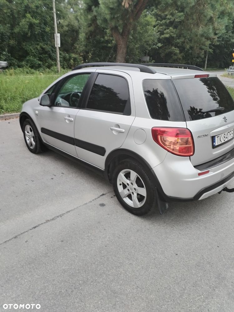 Suzuki SX4 - 4