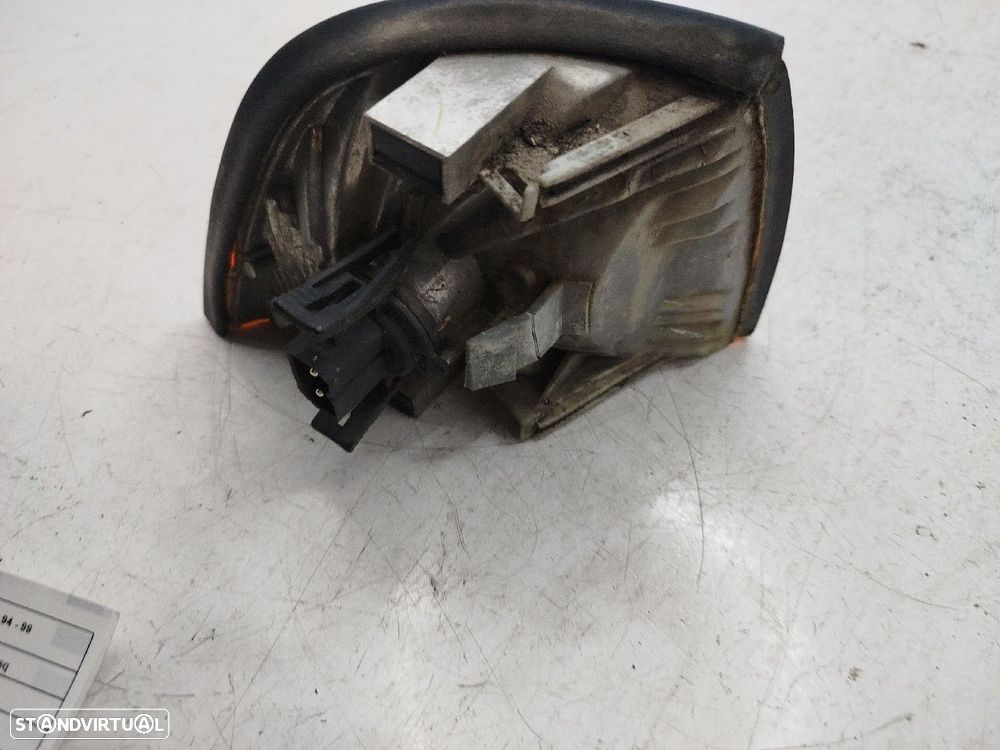 Farolim De Pisca Frente Esq Bmw 3 Touring (E36) - 3