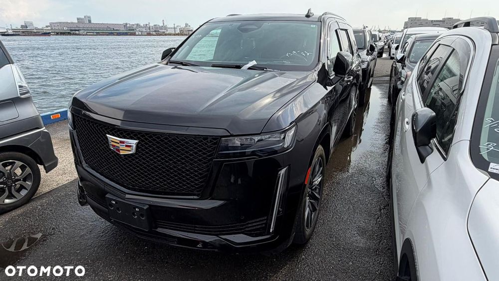 Cadillac Escalade - 16
