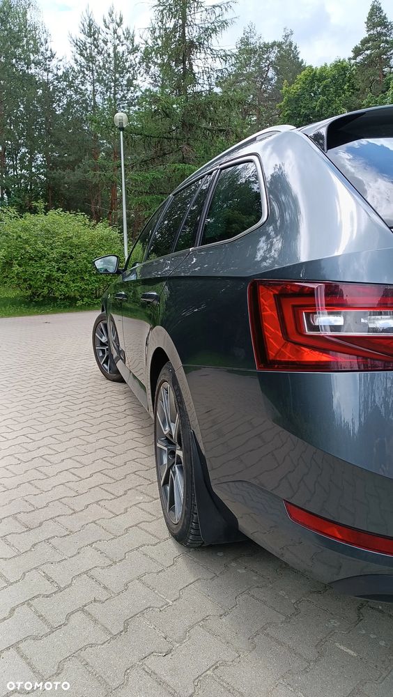 Skoda Superb 2.0 TDI 4x4 Style - 40