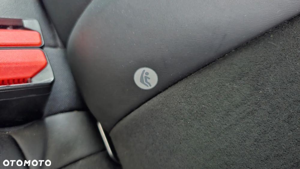 Volvo V40 D2 RDesign - 32