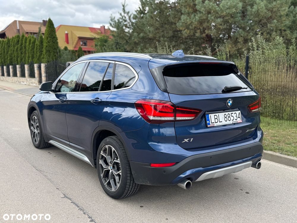 BMW X1 xDrive25i xLine - 4
