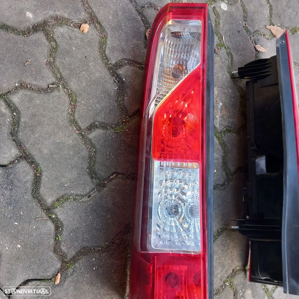 Farois traseiros renault master ano 2021 - 2