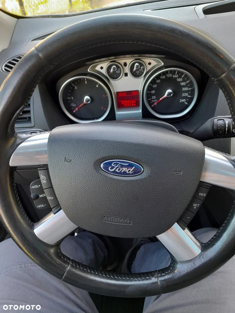 Ford Kuga 2.0 TDCi Titanium - 7
