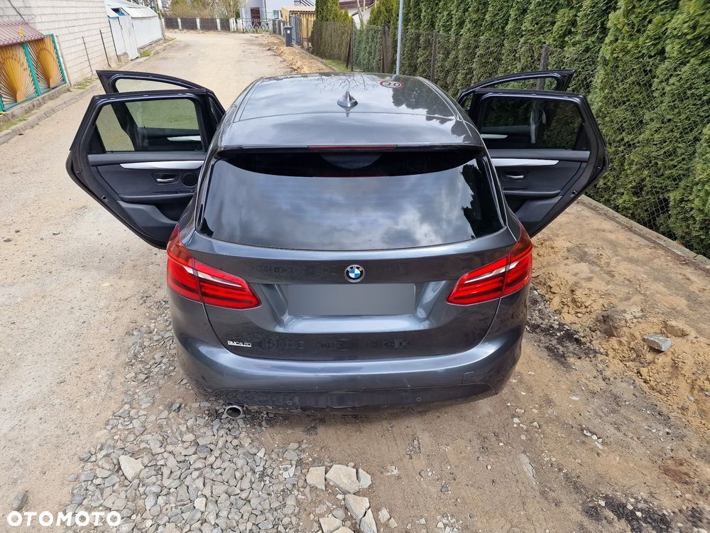 BMW Seria 2 216d - 19