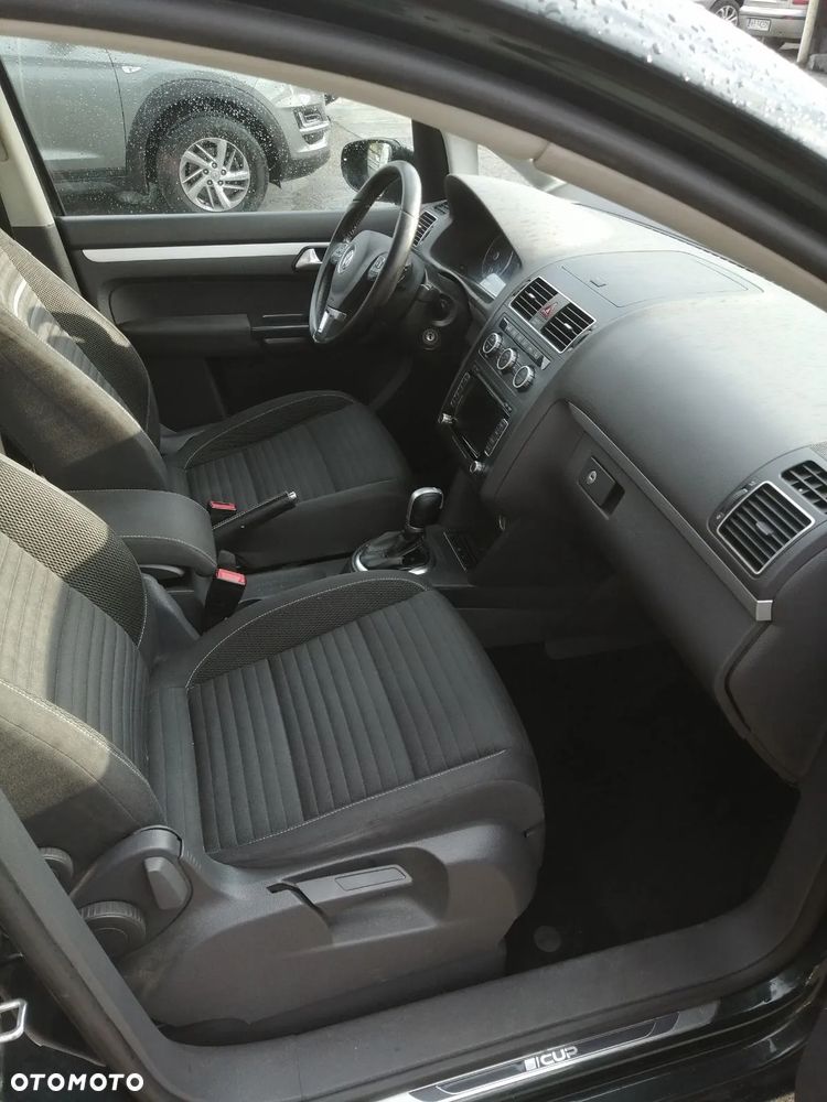 Volkswagen Touran 1.6 TDI DPF Highline DSG - 5