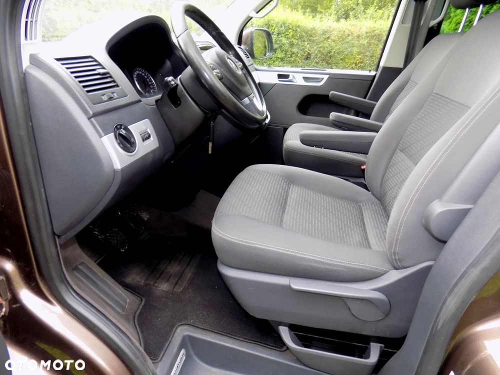 Volkswagen Multivan - 7
