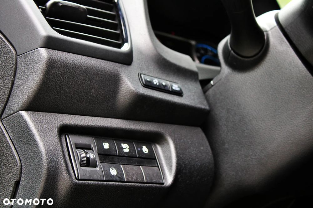 Nissan Leaf 40kWh N-Connecta - 11