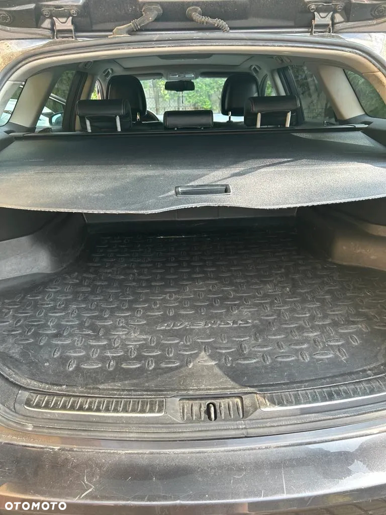 Toyota Avensis - 5