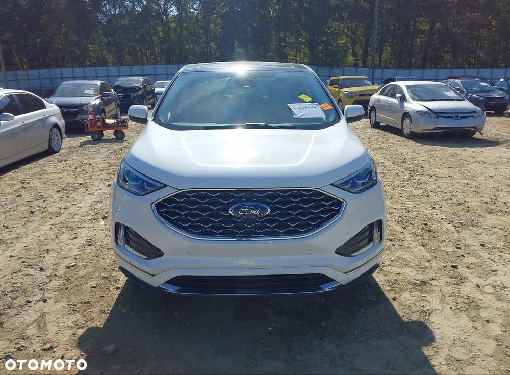 Ford Edge - 2