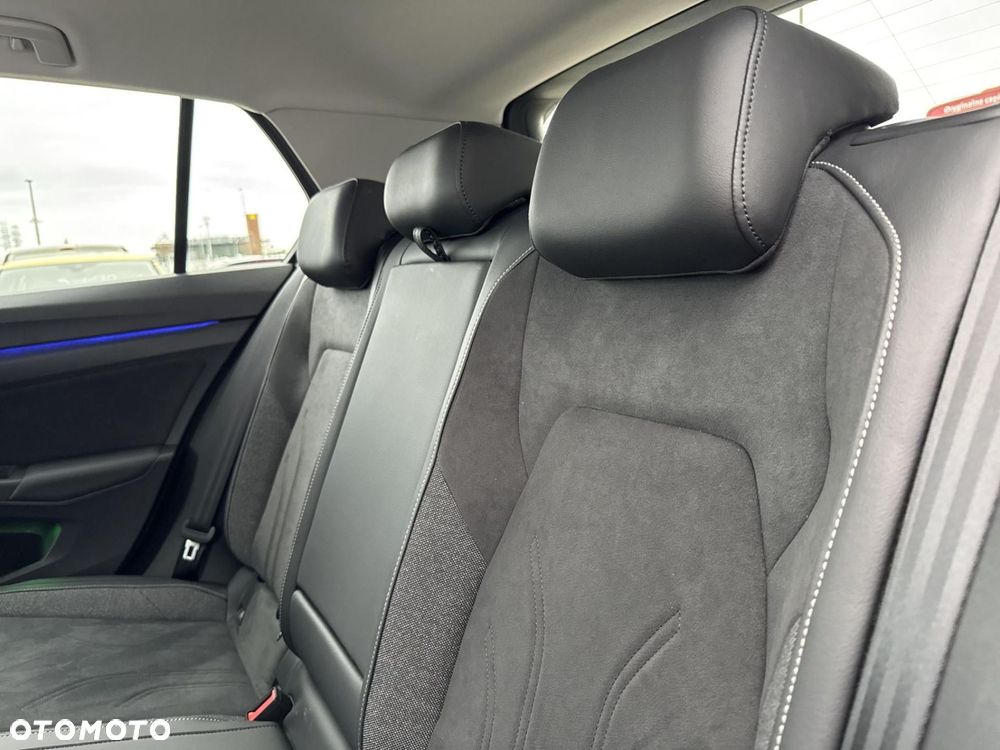 Volkswagen Golf - 16