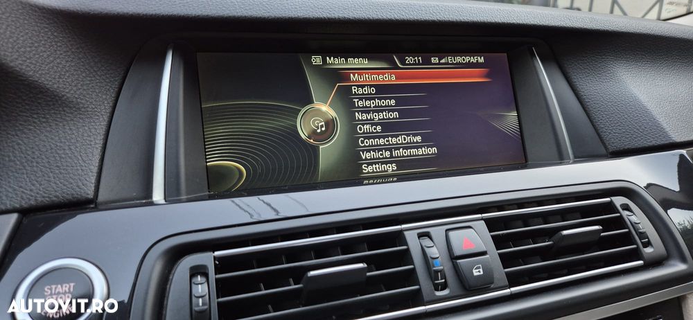 BMW Seria 5 525d Aut. Luxury Line - 23