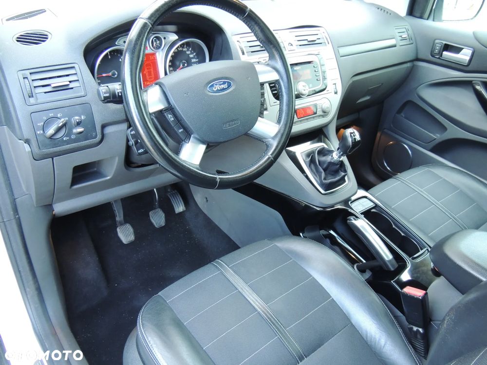 Ford Kuga 2.0 TDCi 4WD Titanium - 13