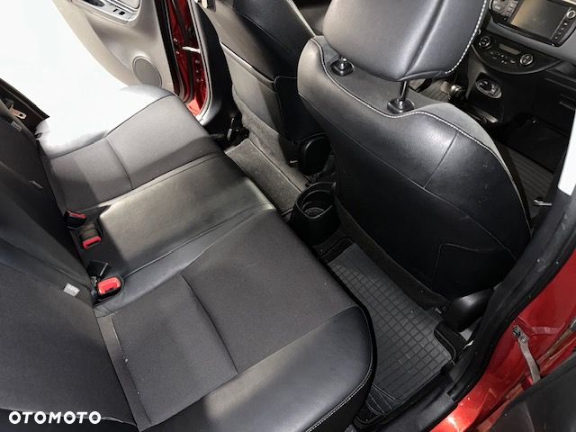 Toyota Yaris - 13
