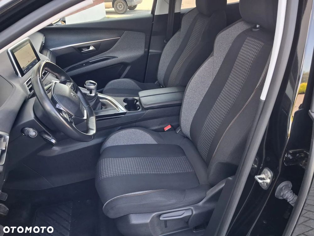 Peugeot 3008 - 16