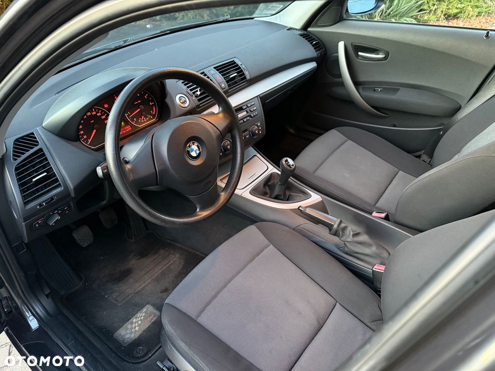 BMW Seria 1 116i - 8