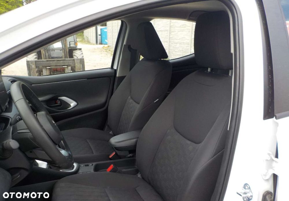 Toyota Yaris - 19