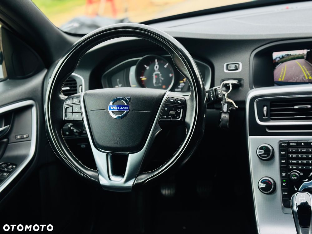Volvo V60 D2 Drive-E R-Design Kinetic - 18