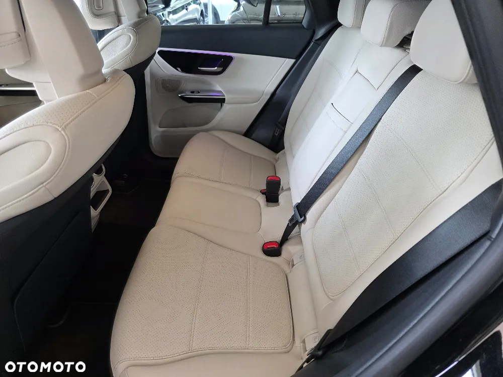 Mercedes-Benz GLC 300 e 4-Matic Avantgarde - 20