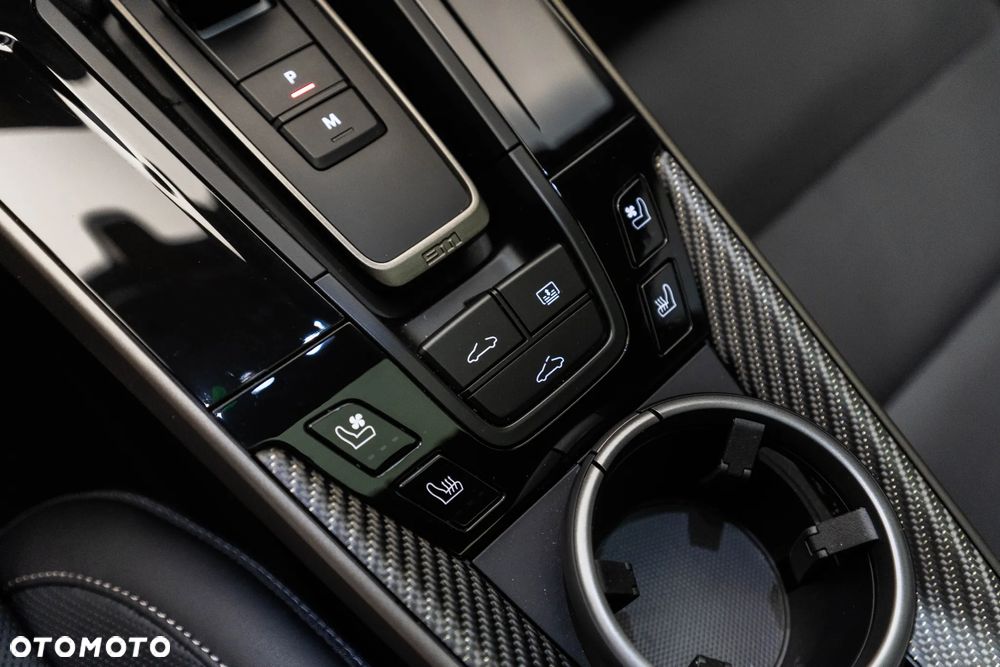 Porsche 911 Turbo S - 32