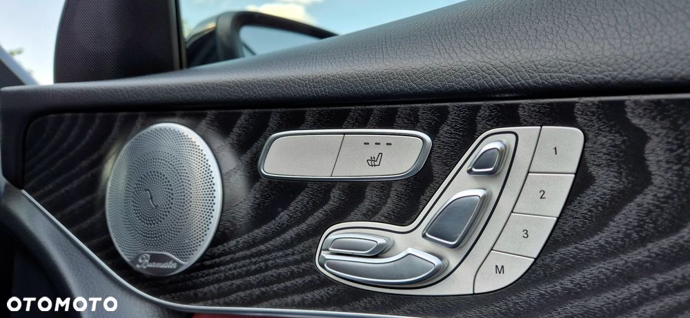 Mercedes-Benz GLC 200 d 4Matic 9G-TRONIC AMG Line Plus - 19