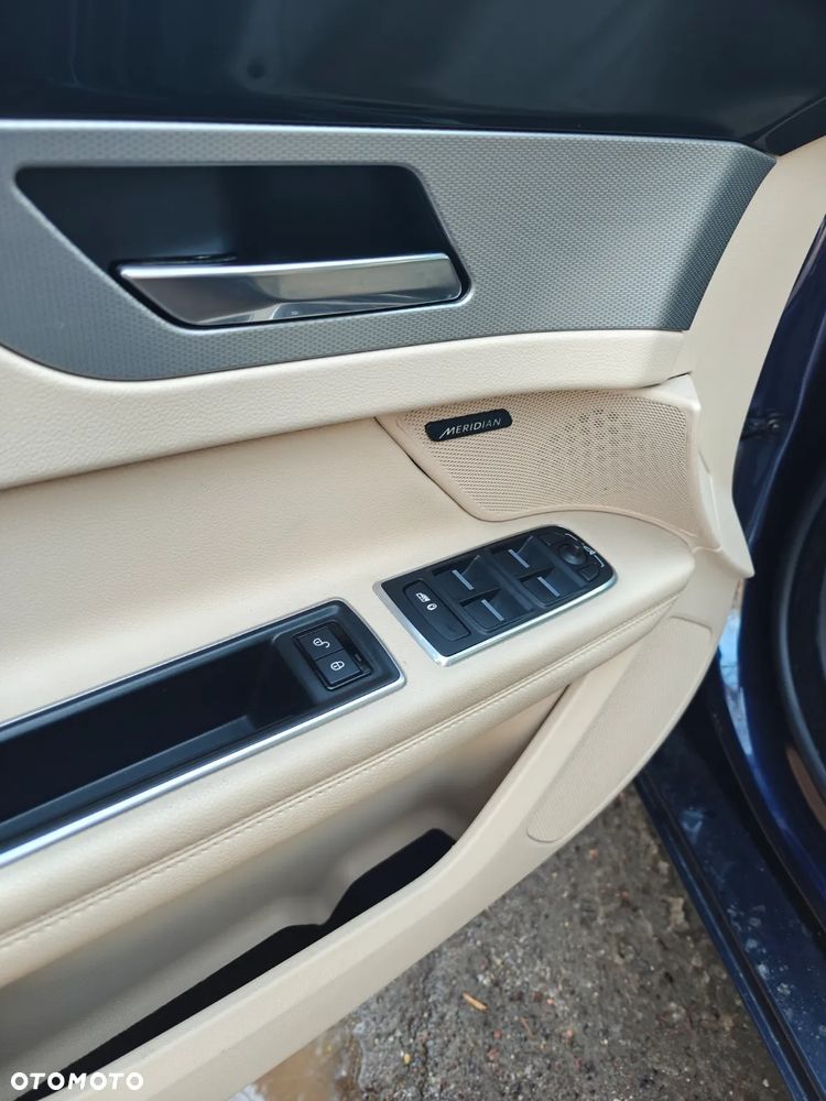 Jaguar XF 25t AWD Prestige - 12