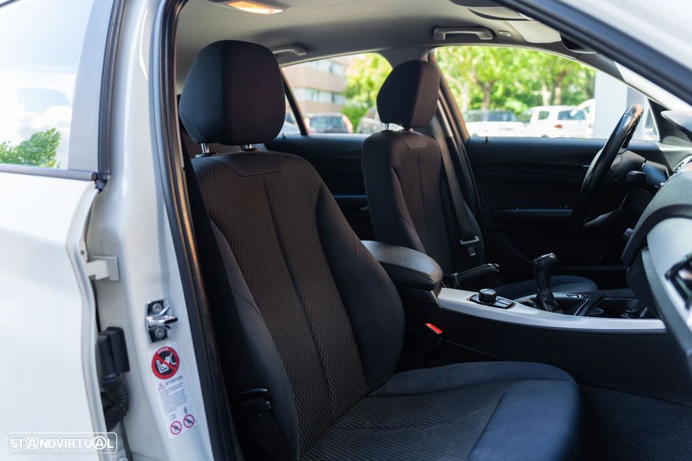 BMW 116 d EDynamics Line Urban - 19