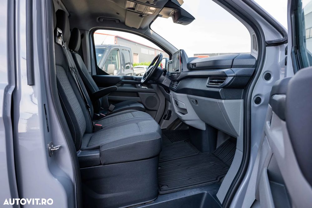 Ford Transit Custom Van Limited 300 SWB 2.0 TDCI 136 CP A8 - 20
