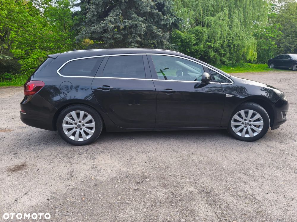 Opel Astra 2.0 CDTI Cosmo - 28