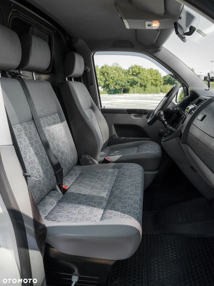 Volkswagen Transporter T5 - 10